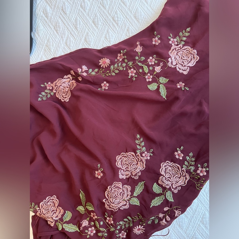 HOUSE OF CB 'Eloisa' Wine Embroidered Midi Dress size L+ - Picture 13 of 16